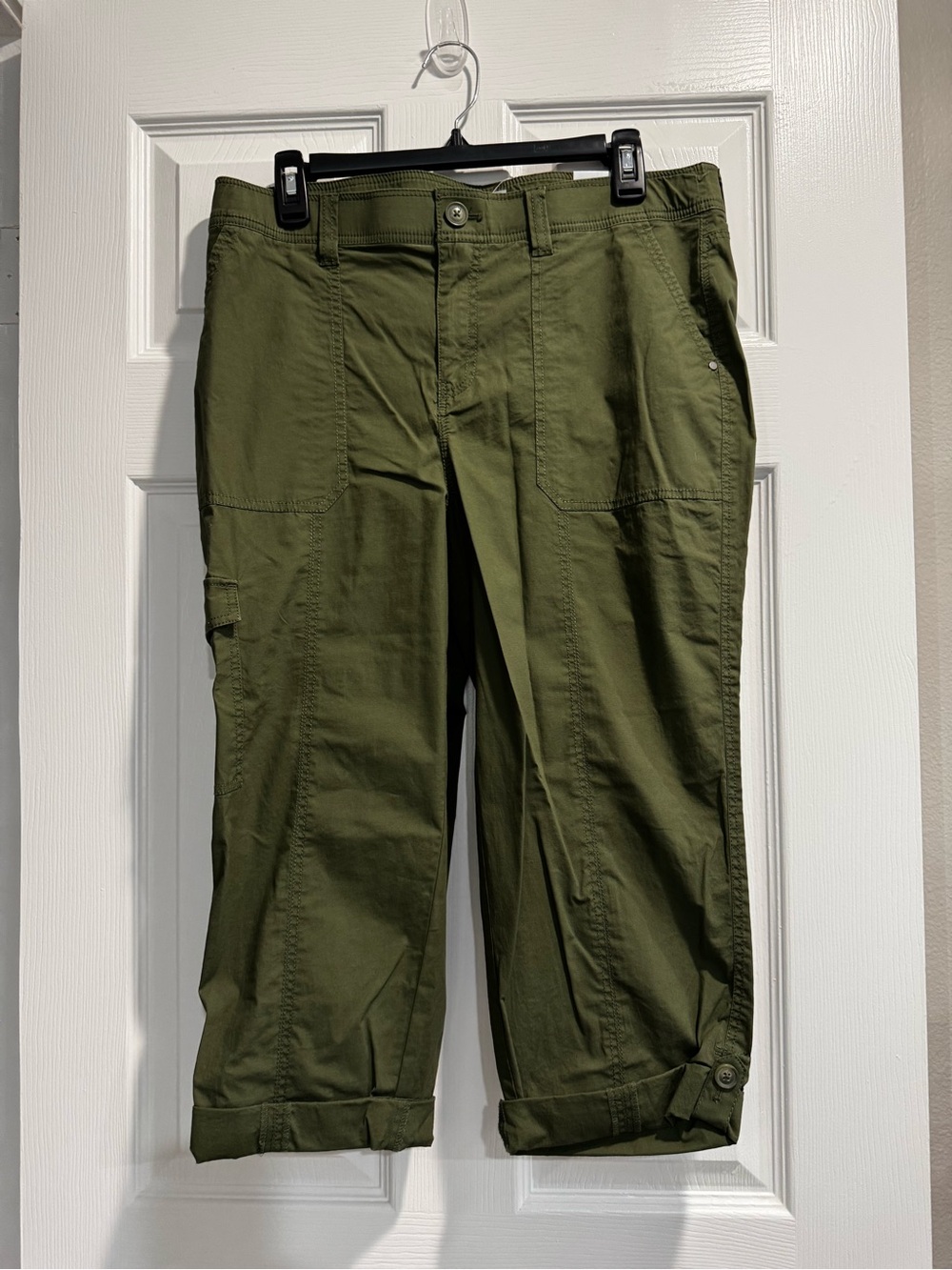 Chico's Olive Green Cargo Capris for Men